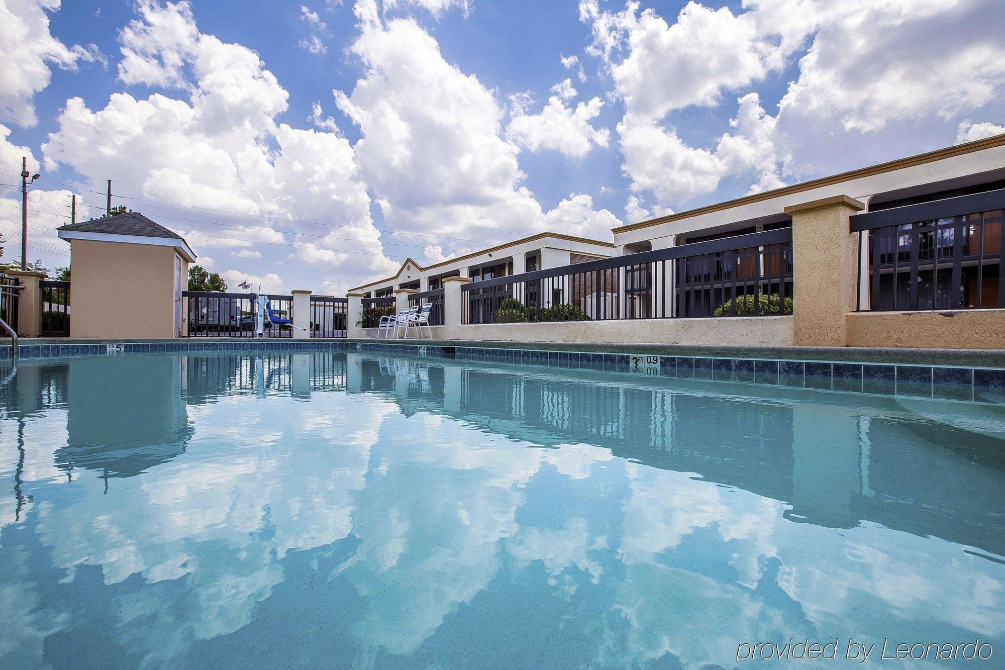 Quality Inn Suwanee I-85 Exterior photo